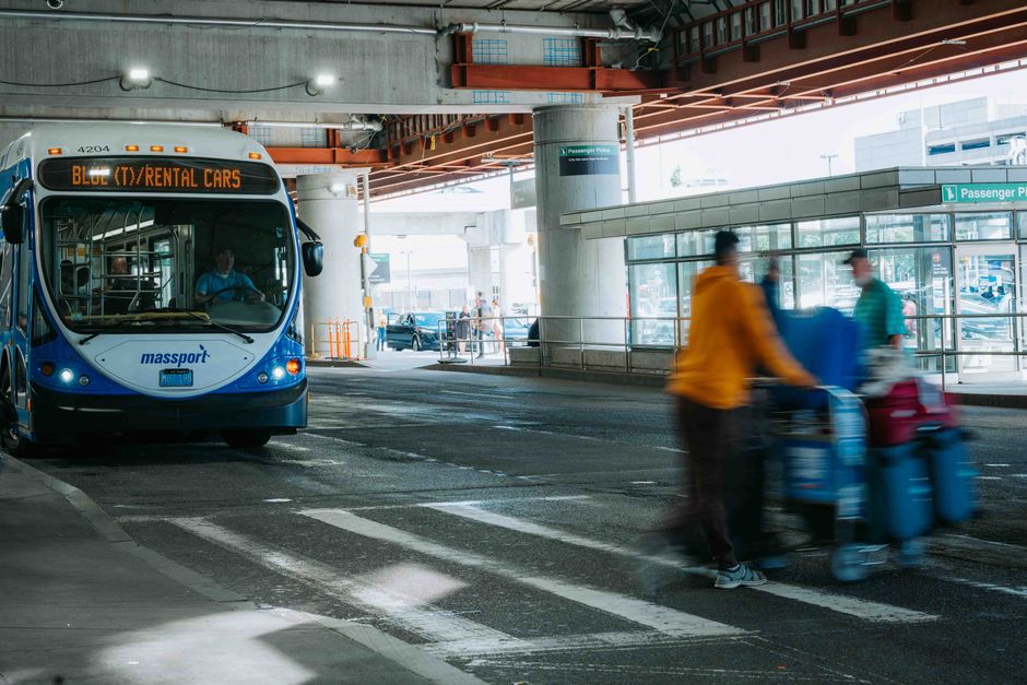 Autonomous Shuttles and the Future of Irish Airports: What Airport Transfers Could Look Like in 5 Years